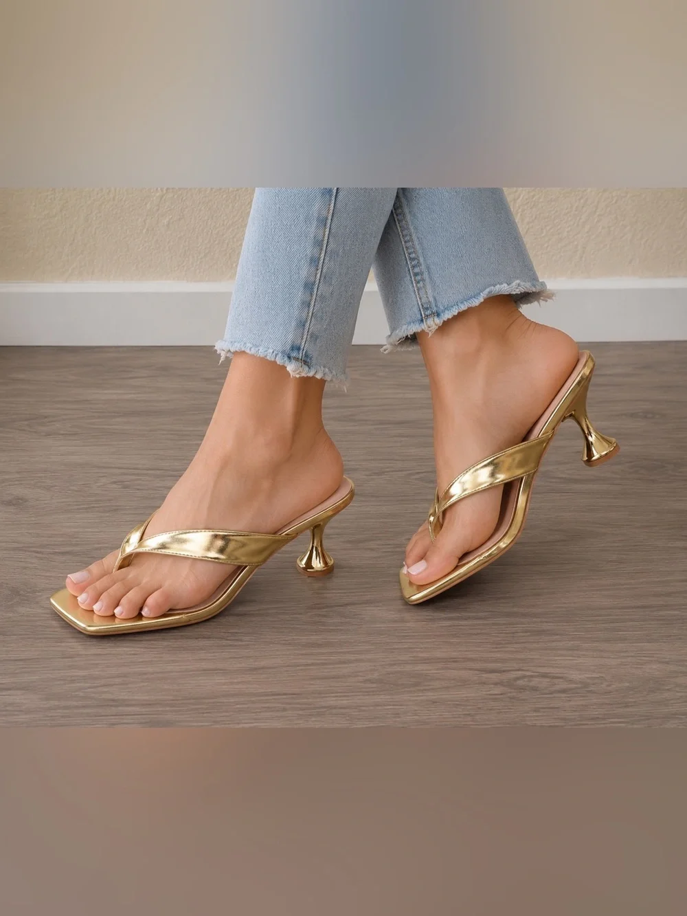 Metallic Gold Thong Mule Heels Square Toe Sculptural Flared Heel Size 39